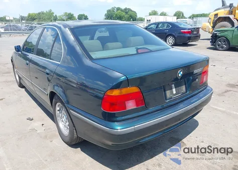 1997 BMW 528I z USA, uszkodzony, nr VIN WBADD6328VBW00067